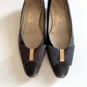 Vintage bow flats size 6